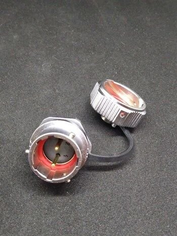 WY16J2ZM IP67 Metal Bayonet Panel Tipi Konnektör