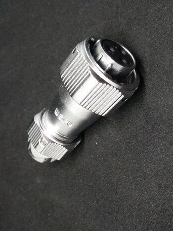 WY16K3TE IP67 Metal Bayonet Kablo Tipi Konnektör