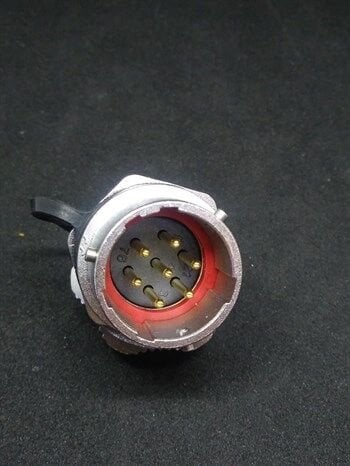 WY20J7ZM IP67 Metal Bayonet Panel Tipi Konnektör