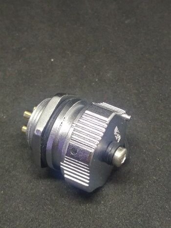 WY20J4ZM IP67 Metal Bayonet Panel Tipi Konnektör