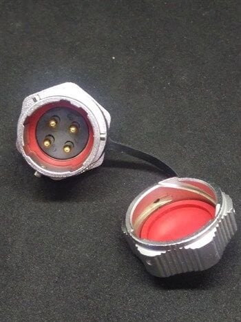 WY20J4ZM IP67 Metal Bayonet Panel Tipi Konnektör