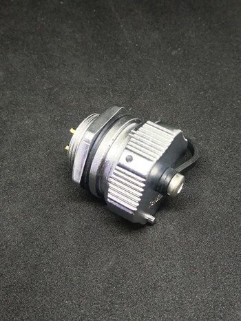 WY20K5ZM IP67 Metal Bayonet Panel Tipi Konnektör