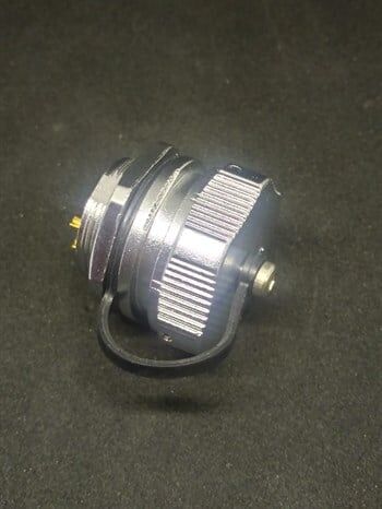 WY24K10ZM IP67 Metal Bayonet Panel Tipi Konnektör