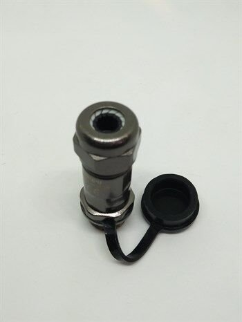 ST1211/P2 IP67 Metal Karşıt Kablo Tipi Konnektör