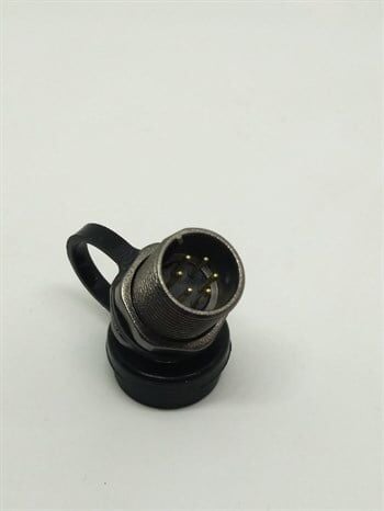 ST1213/P6 IP67 Metal Panel Tipi Konnektör