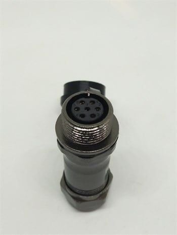ST1211/S7 IP67 Metal Karşıt Tip Konnektör