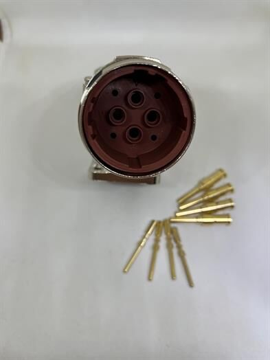 M40 8(4+4) Pin 90Derece Panel Tipi Erkek Konnektör