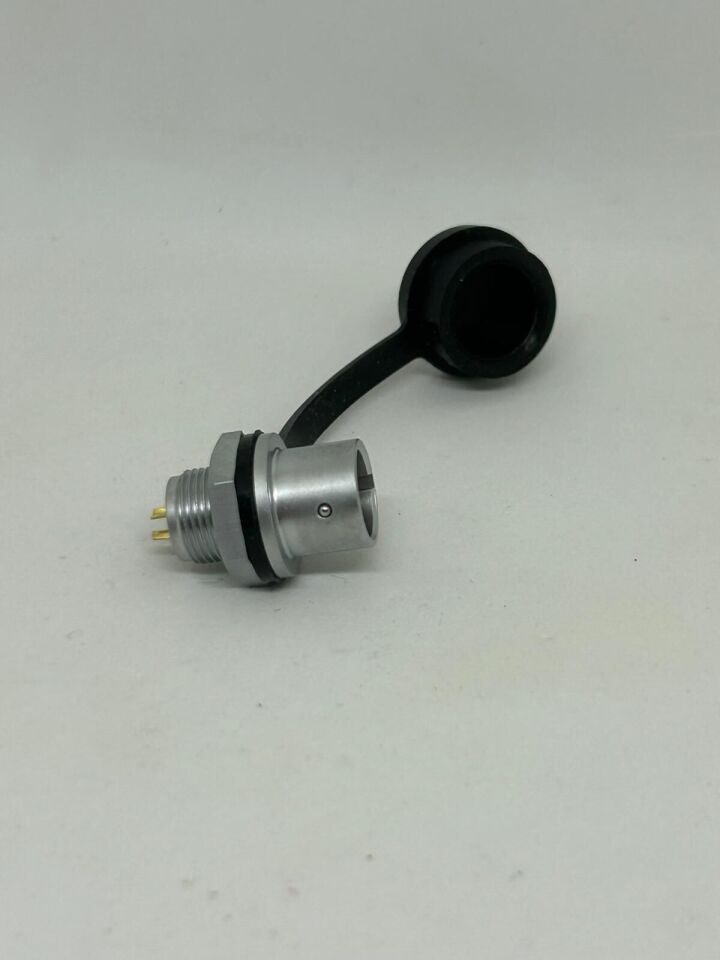 SF1012/P2 IP67 Metal Kasa Panel Tip Erkek Konnektör