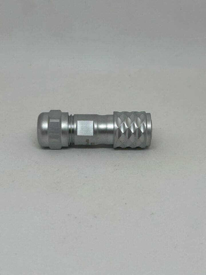 SF1010/S3 IP67 Metal Kasa Kablo Tip Dişi Konnektör