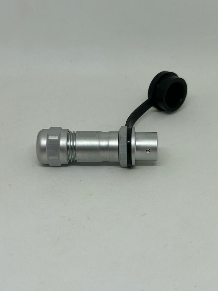 SF1011/P3 IP67 Metal Kasa Kablo Tip Erkek Konnektör