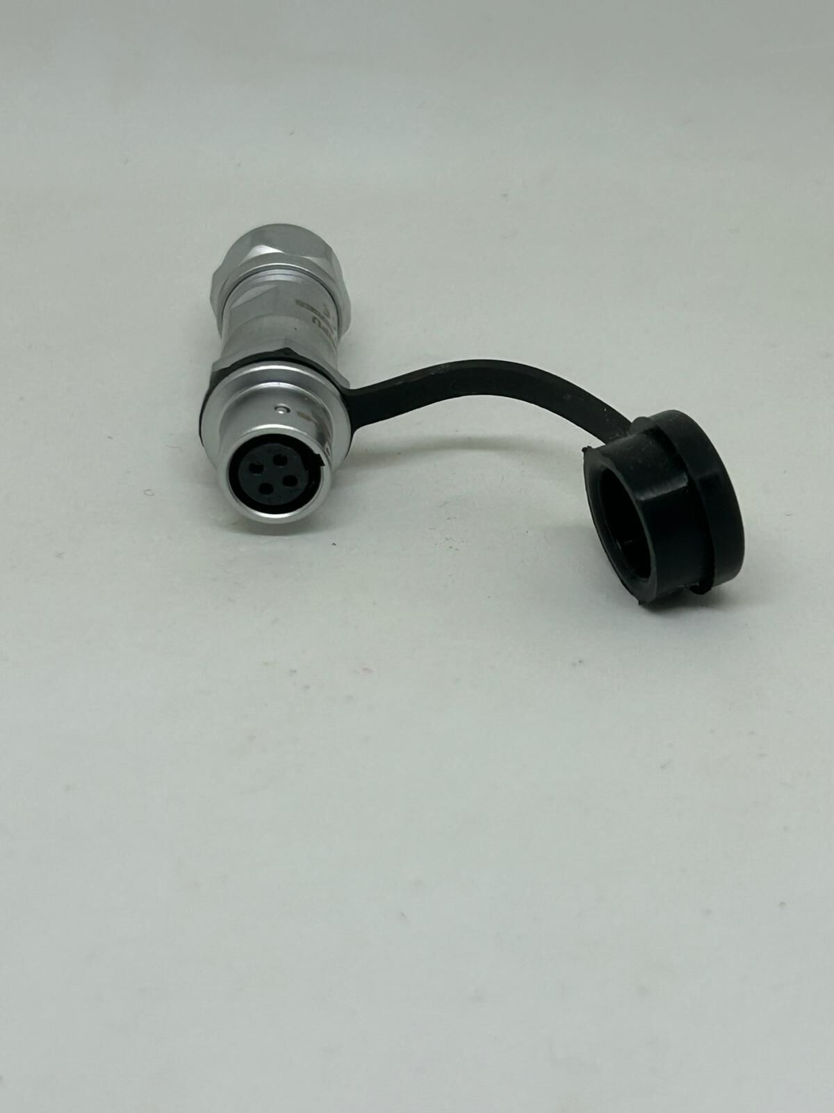 SF1011/S4 IP67 Metal Kasa Kablo Tip Dişi Konnektör