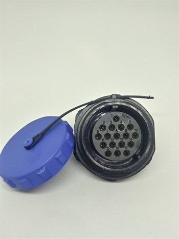 SP2912/S17 IP68 Plastik Panel Tipi Konnektör