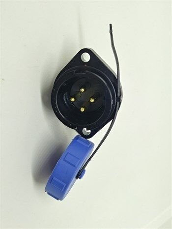 SY2113/P4 IP67 Plastik Bayonet Panel Tipi Konnektör